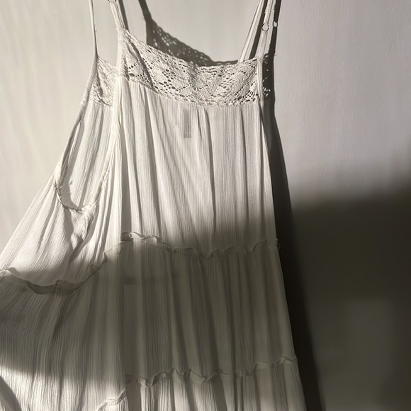 Short white cover-up - Picture 3 of 3